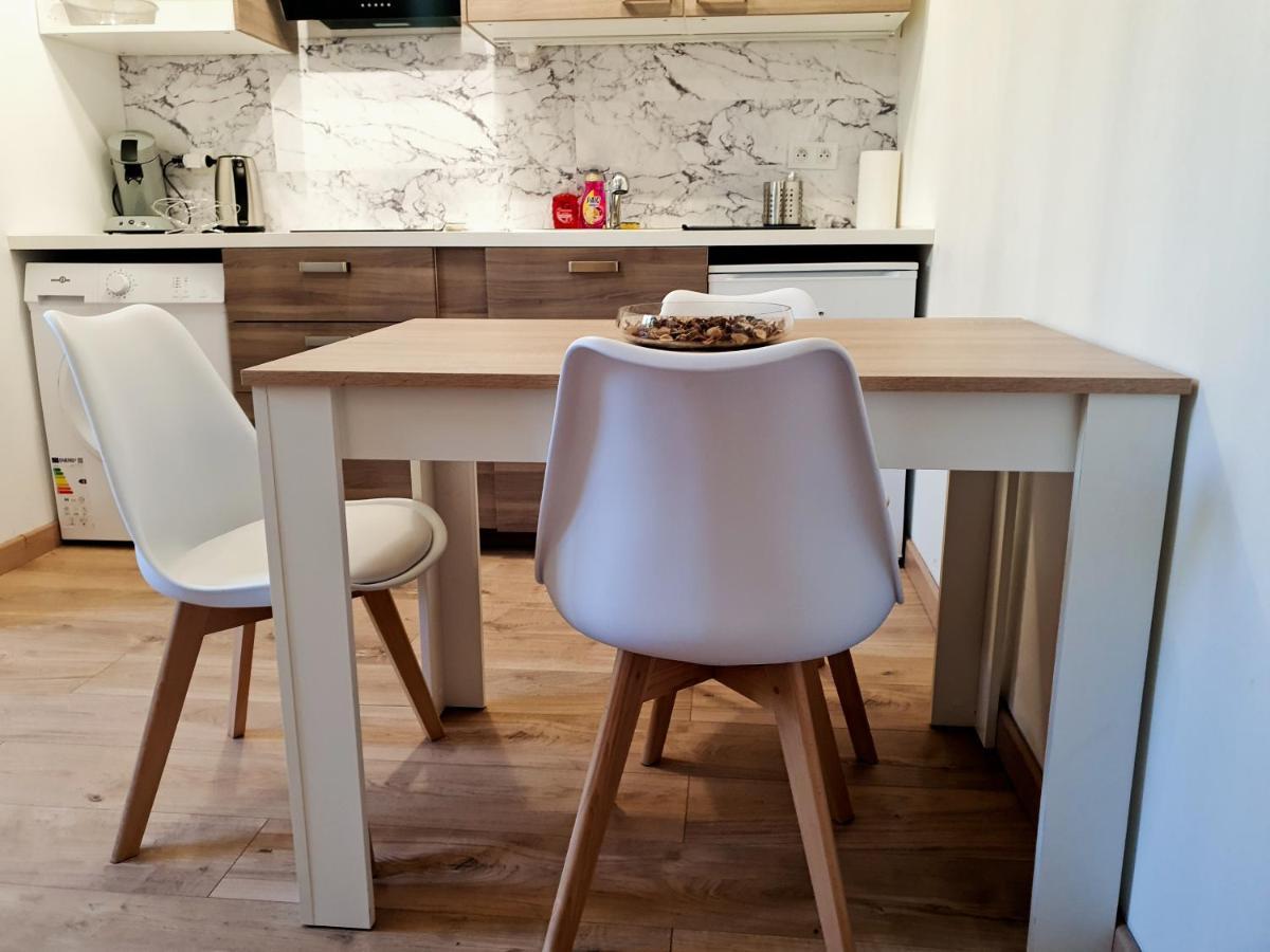 דיז'ון Appartement Cosy Entier, Parking Gratuit Dans La Rue מראה חיצוני תמונה